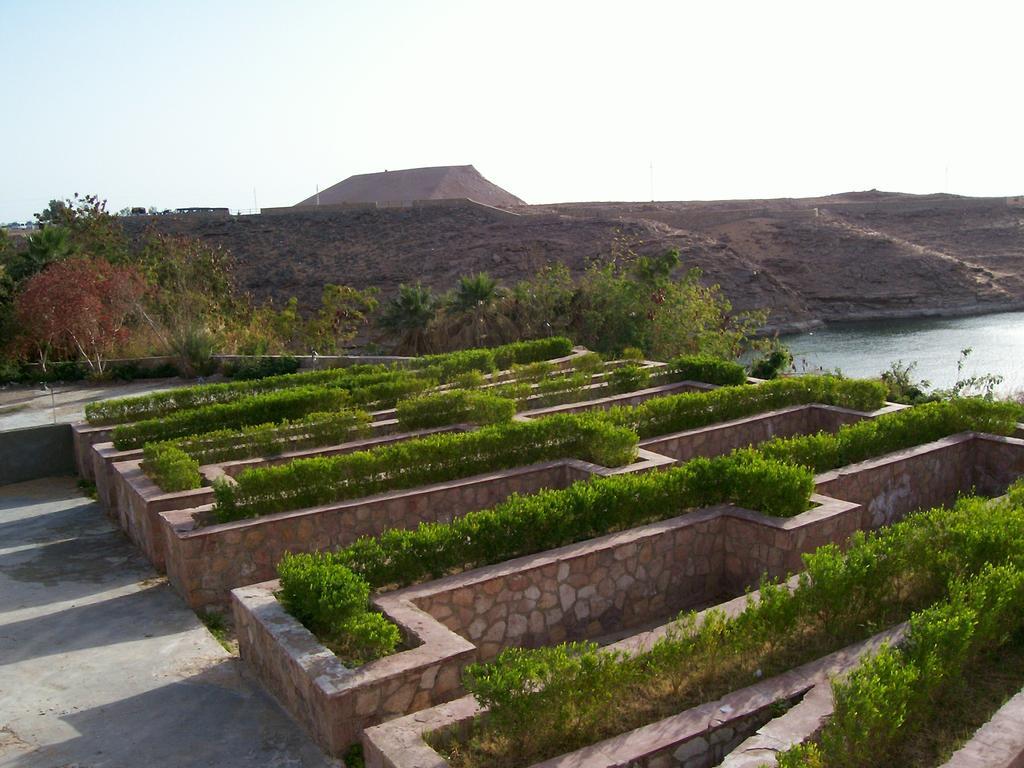 Nefertari Hotel Abu Simble Abu Simbel Exterior photo